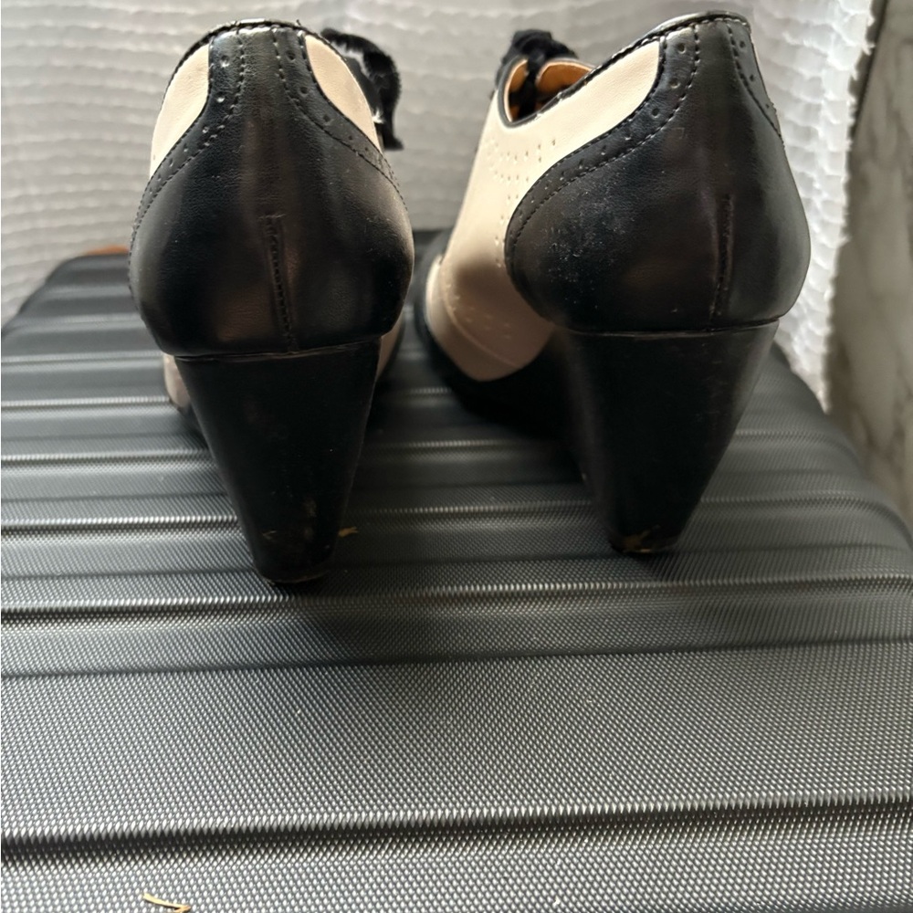 Crown Black and Cream Wedge Shoes - Picture 3 of 6